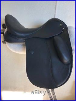 Barely Used Dover Warendorf Dressage Saddle 18inch Stamped W Black