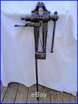 Blacksmith Post Leg Vise Hot Iron Farriers Post Leg Vise Stamped 35 & A, 33 Pound