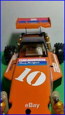 TEAM ASSOCIATED RC10 Gold Pan A Stamped Classic Buggy Very Nice