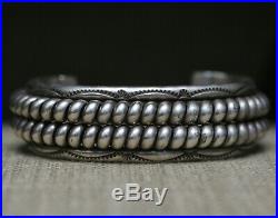 Vintage Native American Navajo Stamped Sterling Silver Cuff Bracelet 72 gr